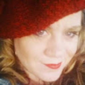 Meet your Posher, Holly